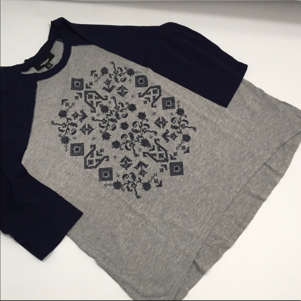 3/$30 Chelsea studio raglan tee size 1x 2x